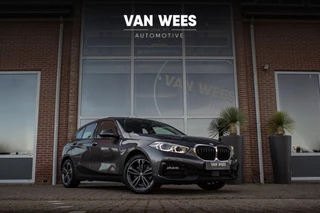 BMW 1-serie 118i F40 Executive Edition Sport-Line | 1e eigenaar | Dakraam | BTW auto | LED | Sportstoelen | Sportstuur | 17 inch | Navi | Bluetooth | Cruise control | Climate control