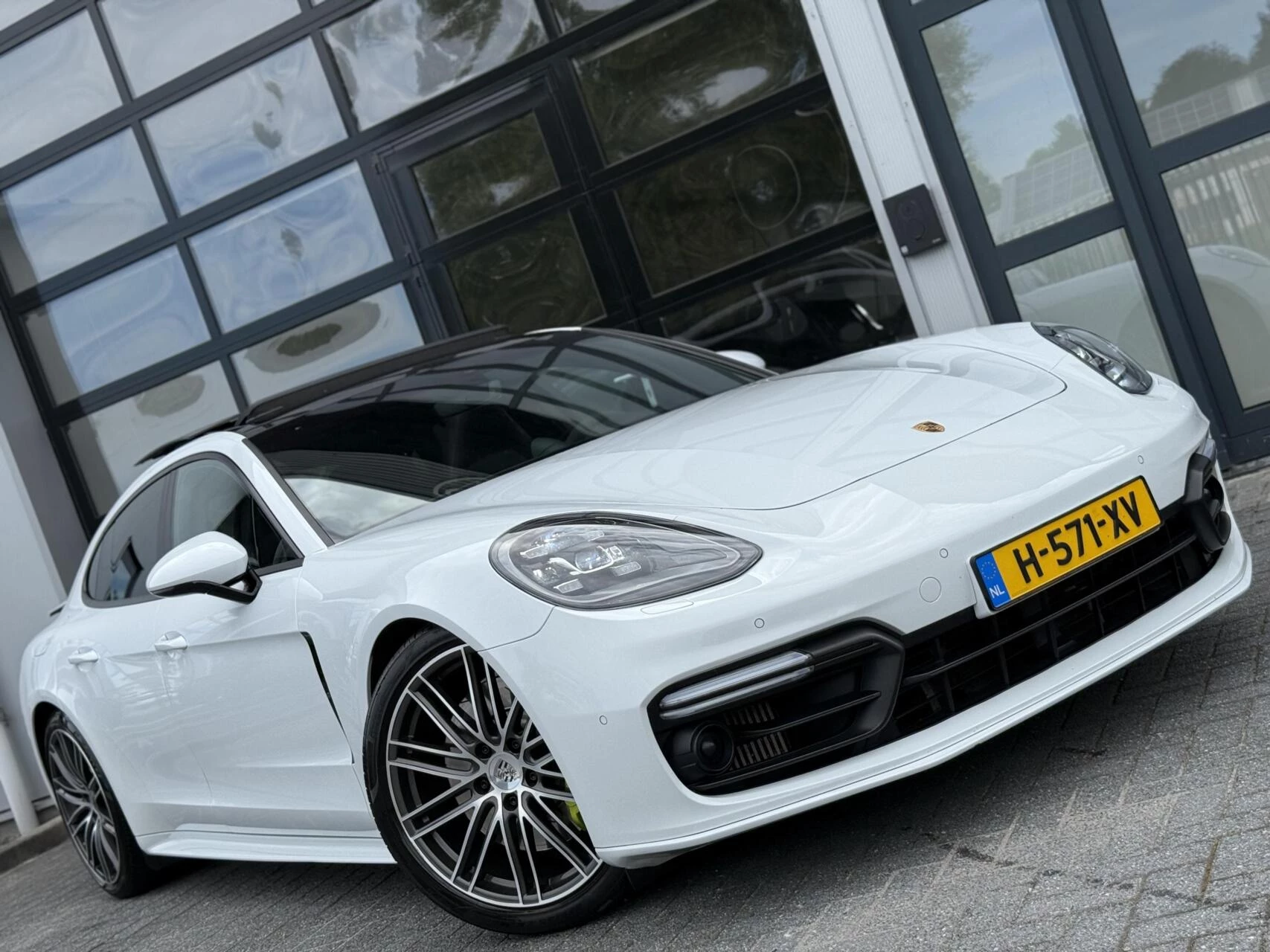 Hoofdafbeelding Porsche Panamera
