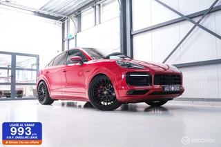 Porsche Cayenne Coupé 3.0 E-Hybrid | Karmijn Rood | Sportchrono | NL auto | Trekhaak | Adaptive | Sportstoelen | 5 zitter | Techart | GTS look | BTW auto | Dealer onderhouden | meesturende achteras | PTS |