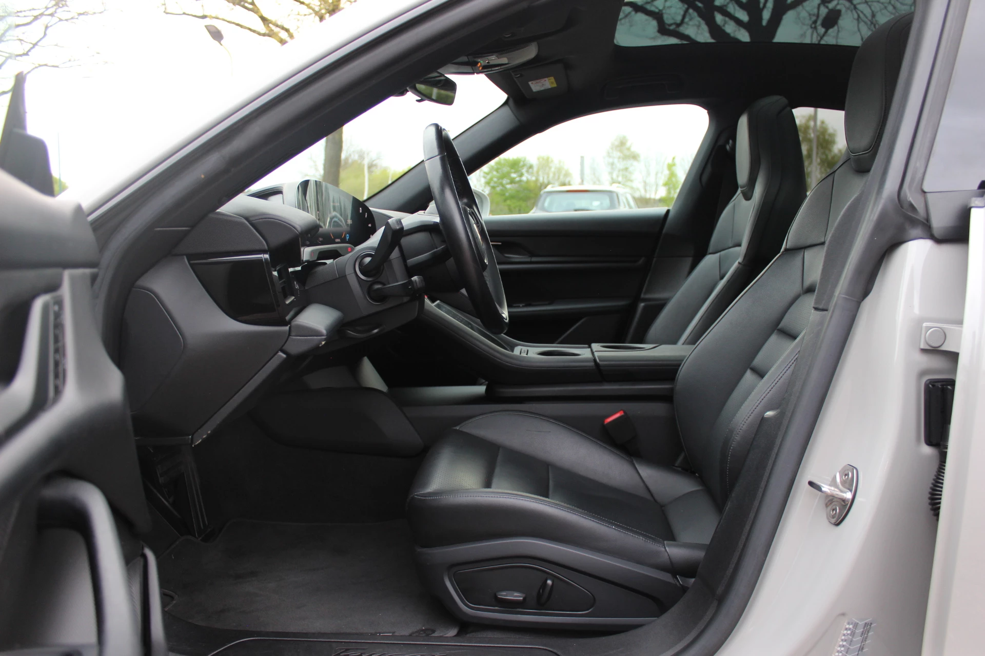 Hoofdafbeelding Porsche Taycan