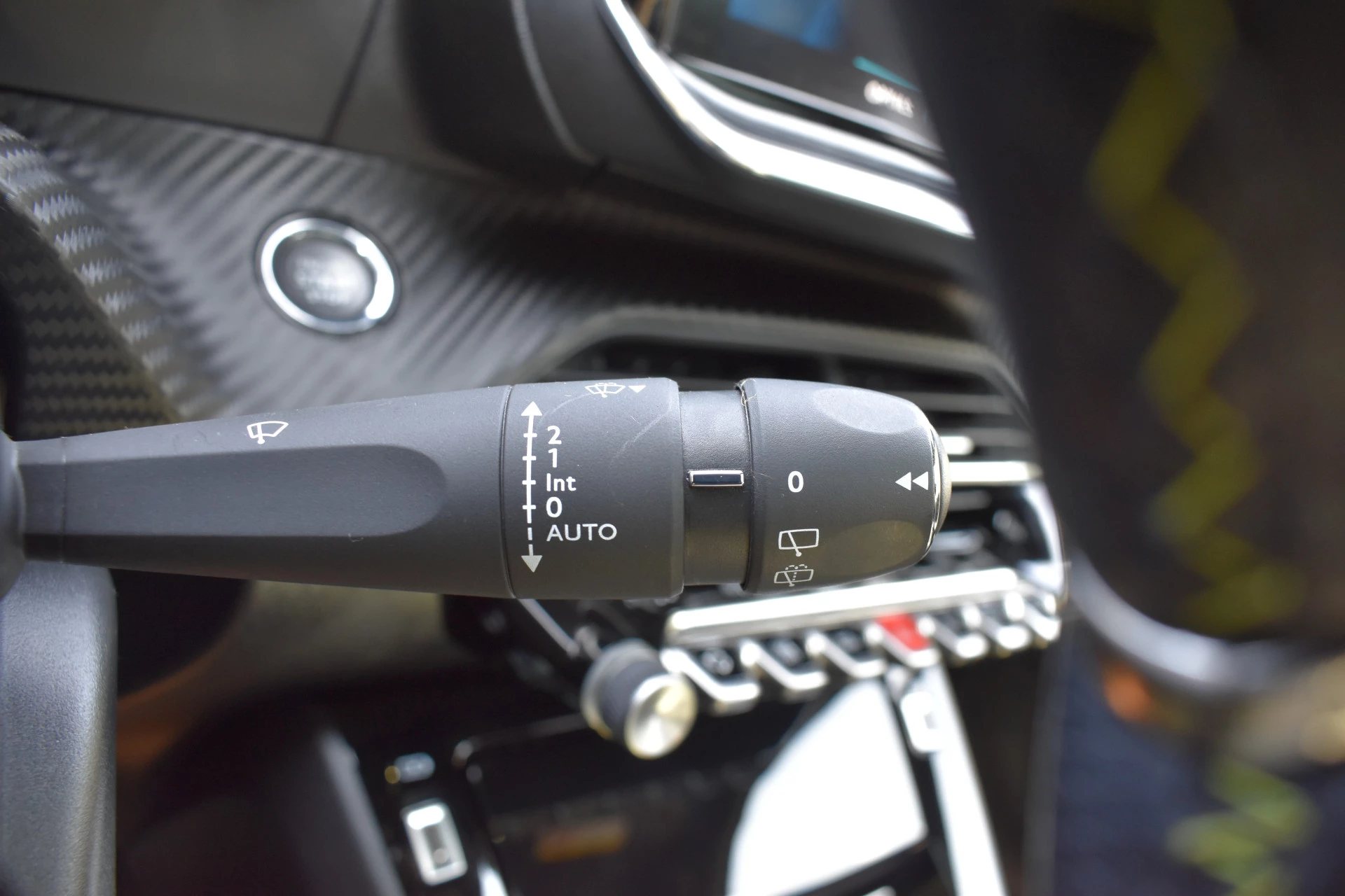 Hoofdafbeelding Peugeot e-2008