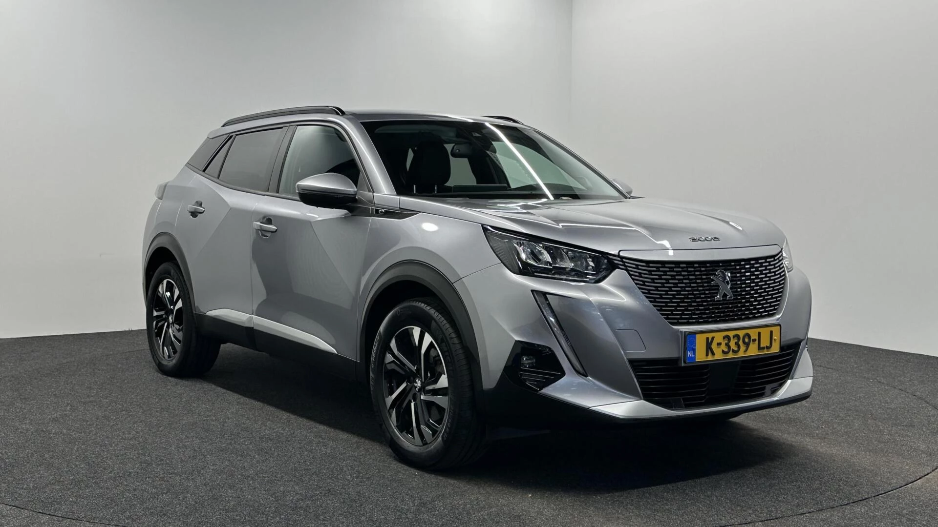 Hoofdafbeelding Peugeot e-2008