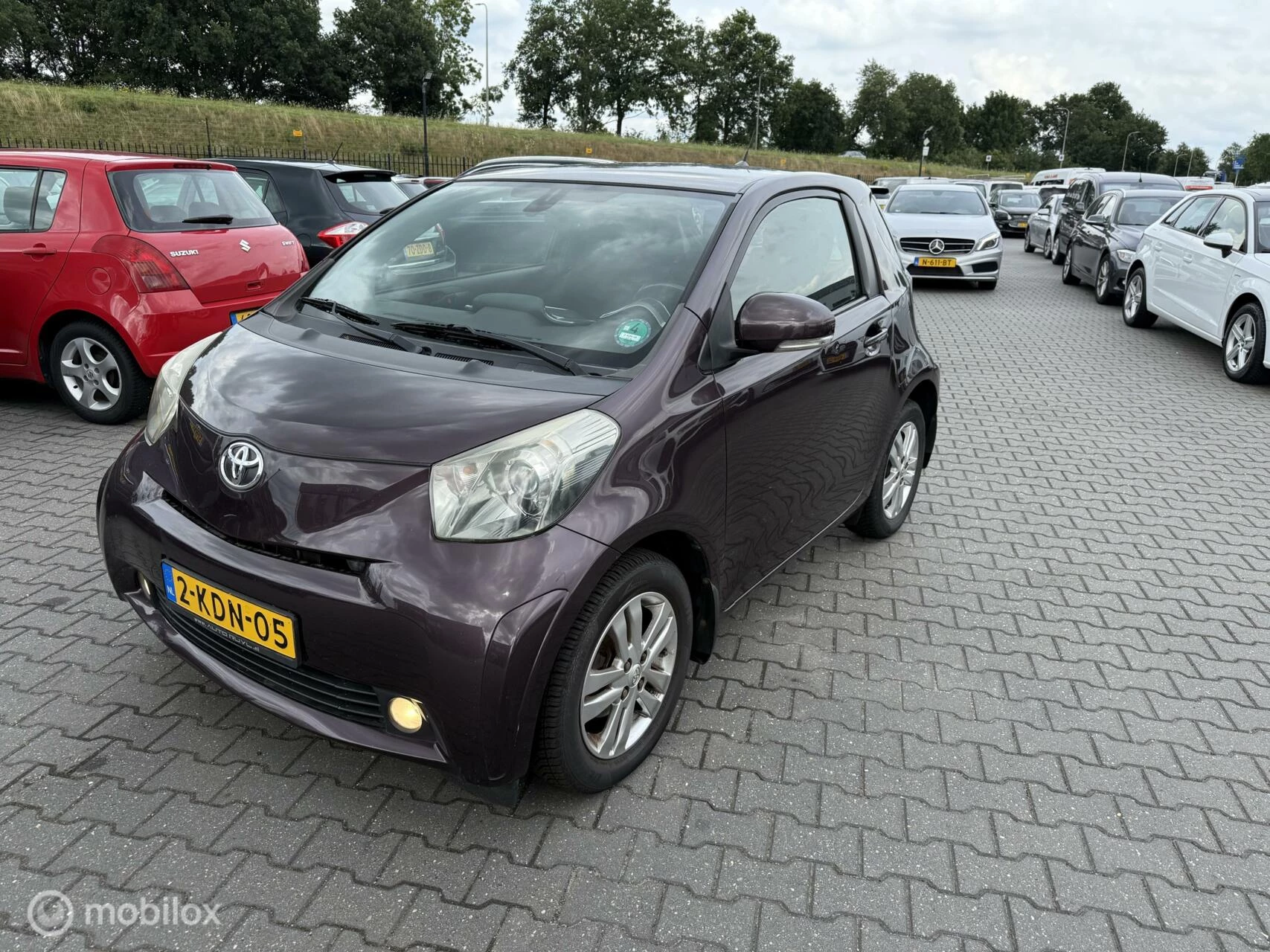 Hoofdafbeelding Toyota iQ