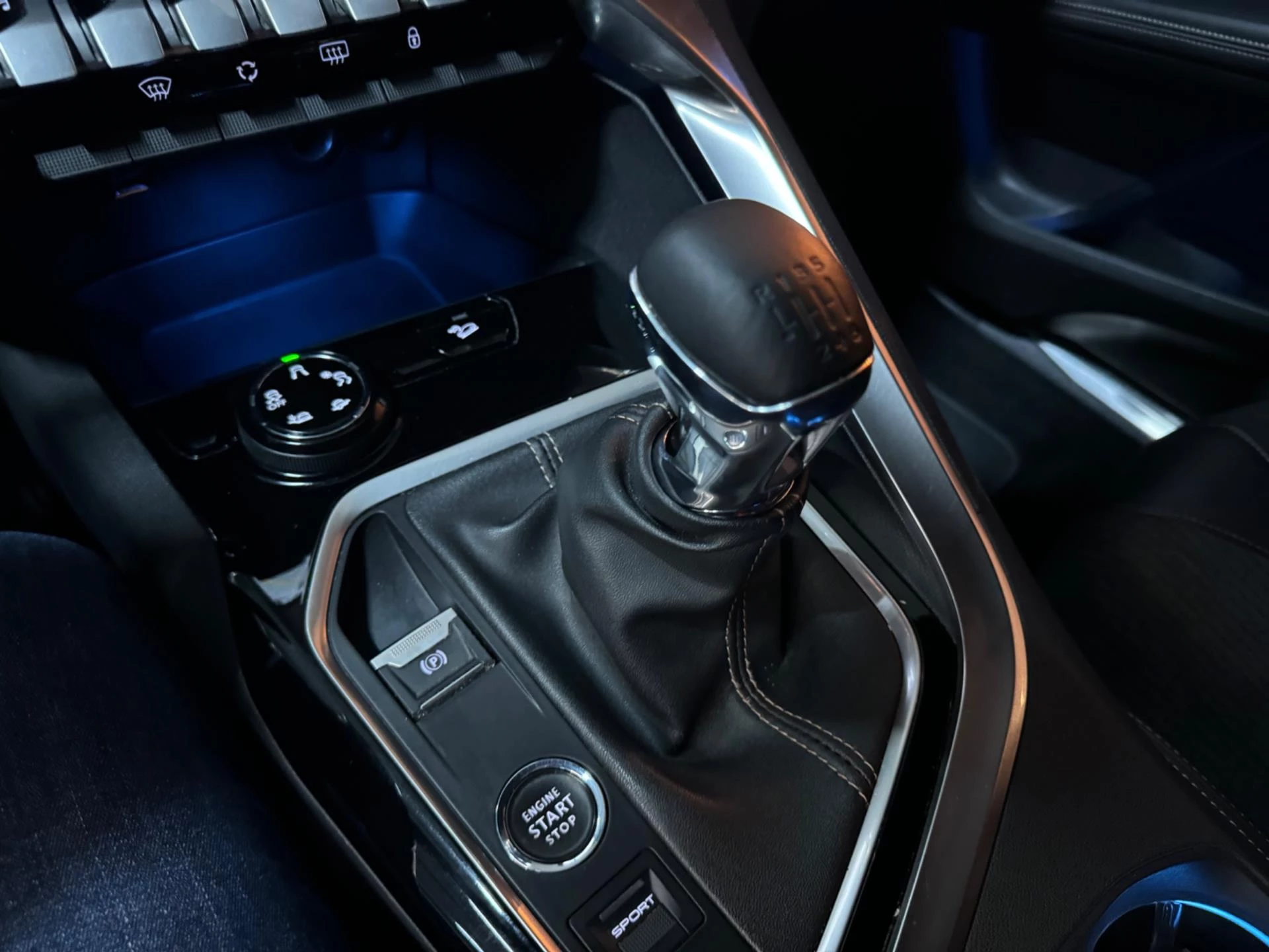 Hoofdafbeelding Peugeot 5008