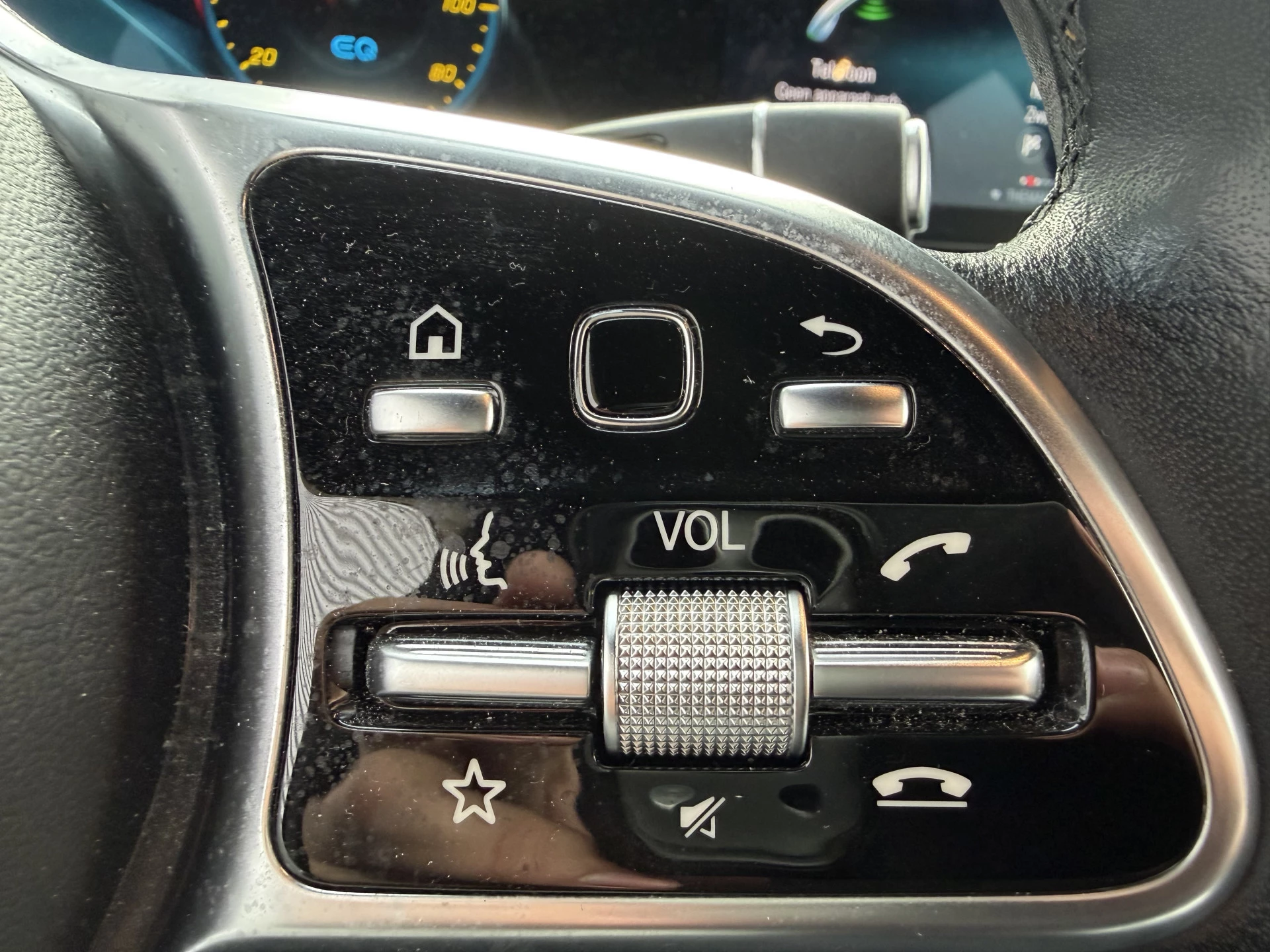 Hoofdafbeelding Mercedes-Benz EQC