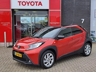 Toyota Aygo X PULSE AUTOMAAT CAMERA STOELVERW. CLIMA 17"LM-VELGEN ADAPTIVE CRUISE PRIVACY-GLASS