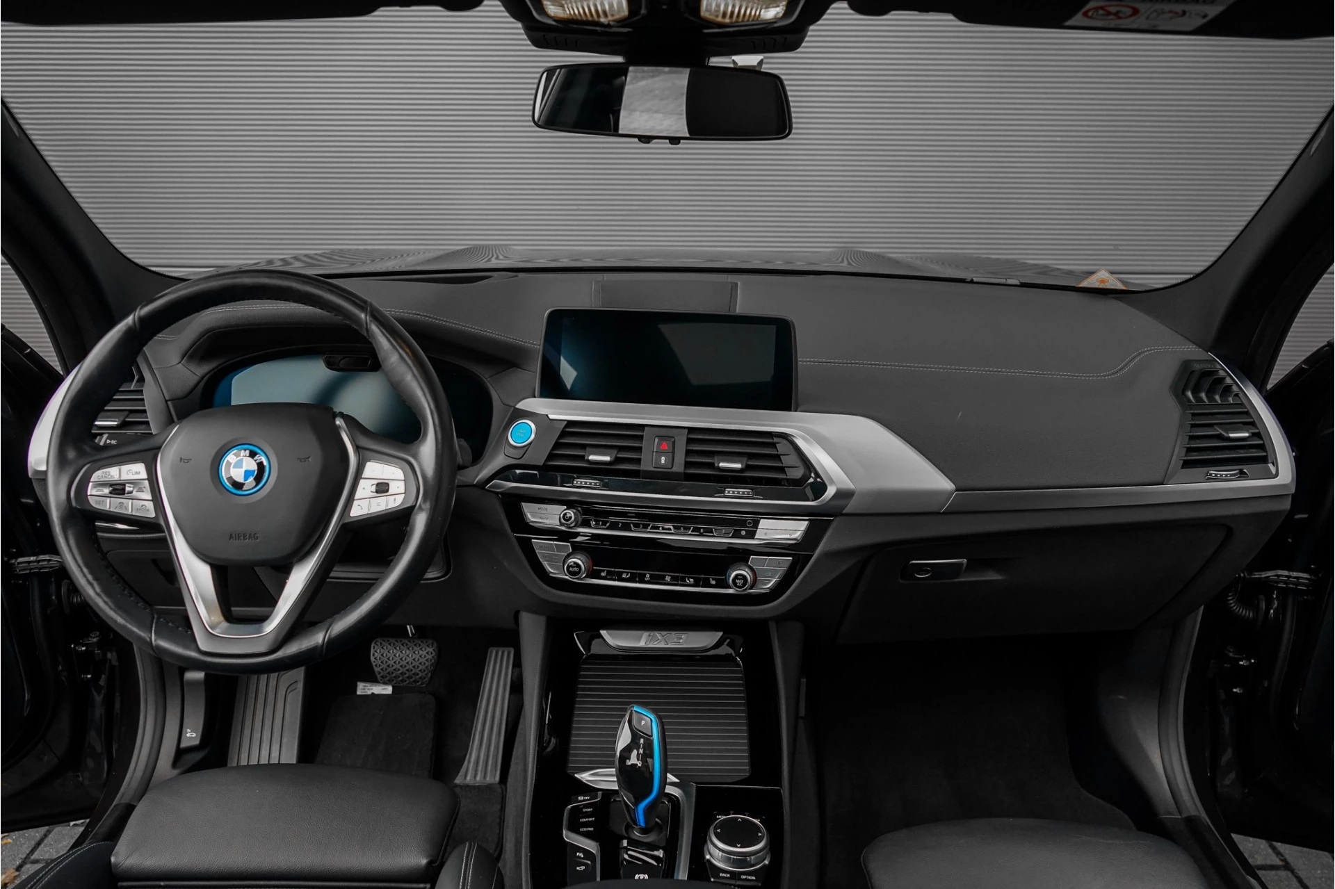 Hoofdafbeelding BMW iX3