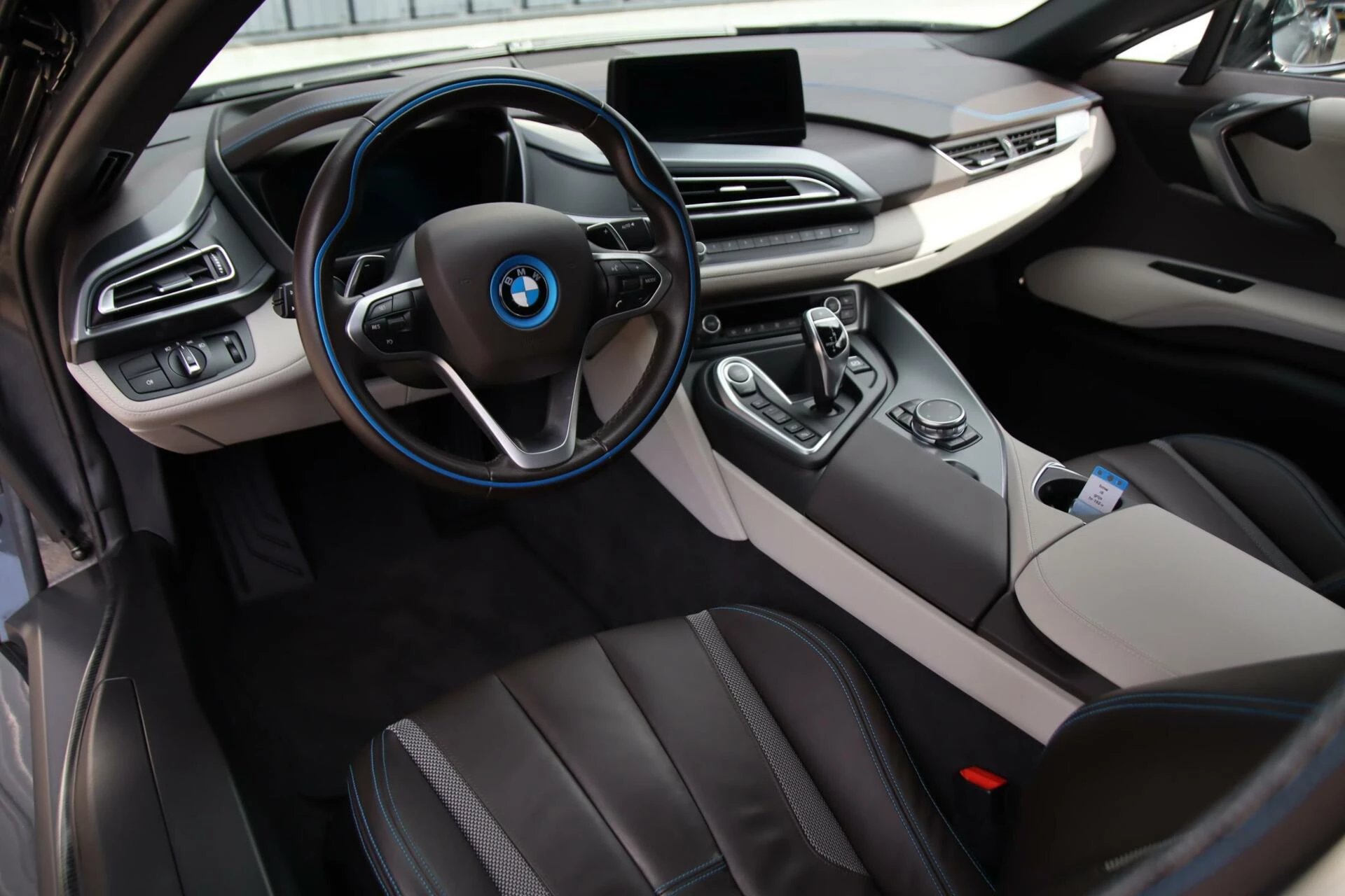 Hoofdafbeelding BMW i8