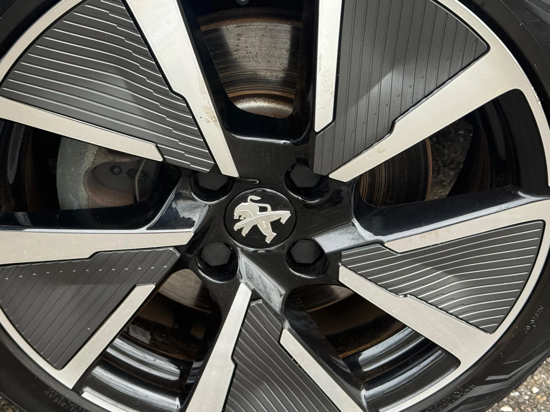 Hoofdafbeelding Peugeot e-208