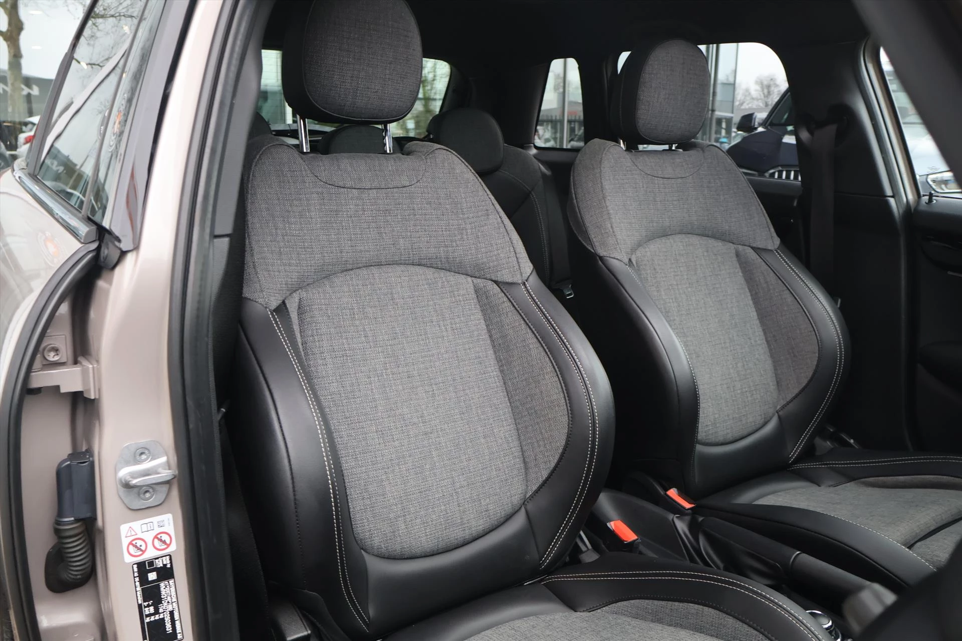 Hoofdafbeelding MINI 5-deurs