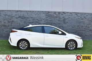 Toyota Prius 1.8 Plug-in Dynamic Plug-in | Camera | Navigatie | Stoelverwarming