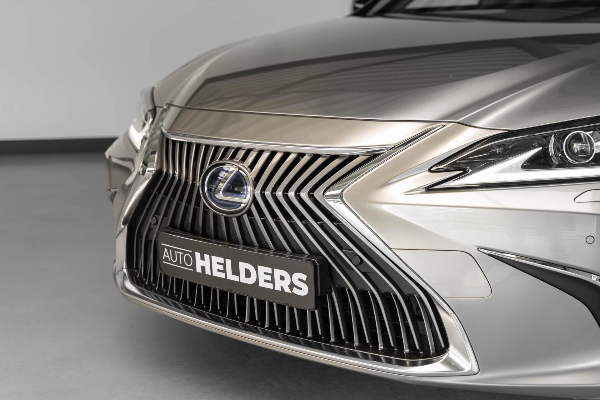 Hoofdafbeelding Lexus ES
