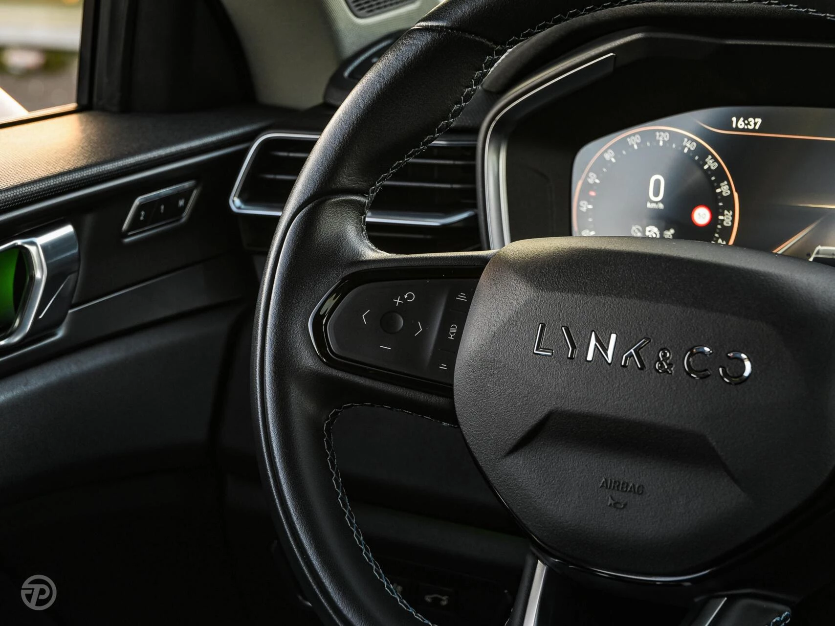 Hoofdafbeelding Lynk & Co 01