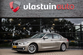 BMW 3 Serie 320d Corporate Lease Essential Automaat, Sportstoelen