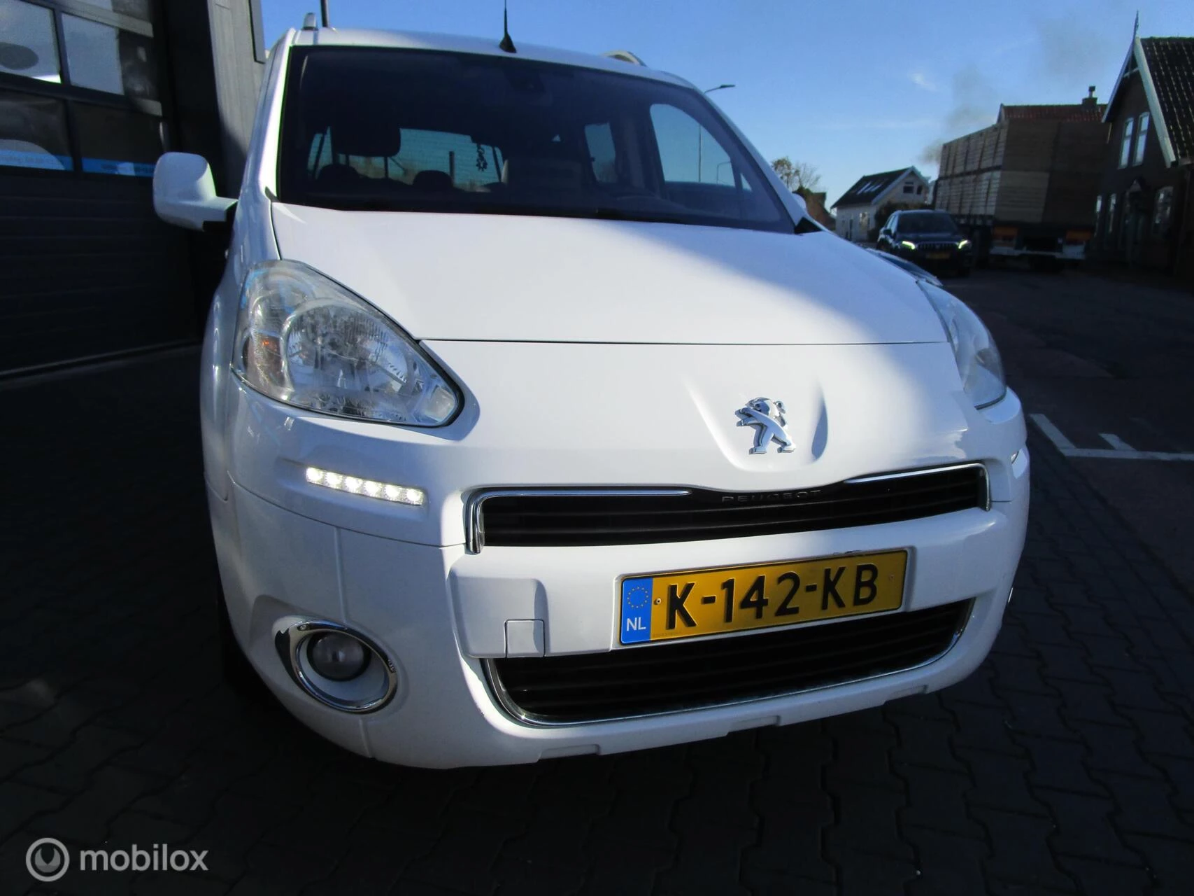 Hoofdafbeelding Peugeot Partner