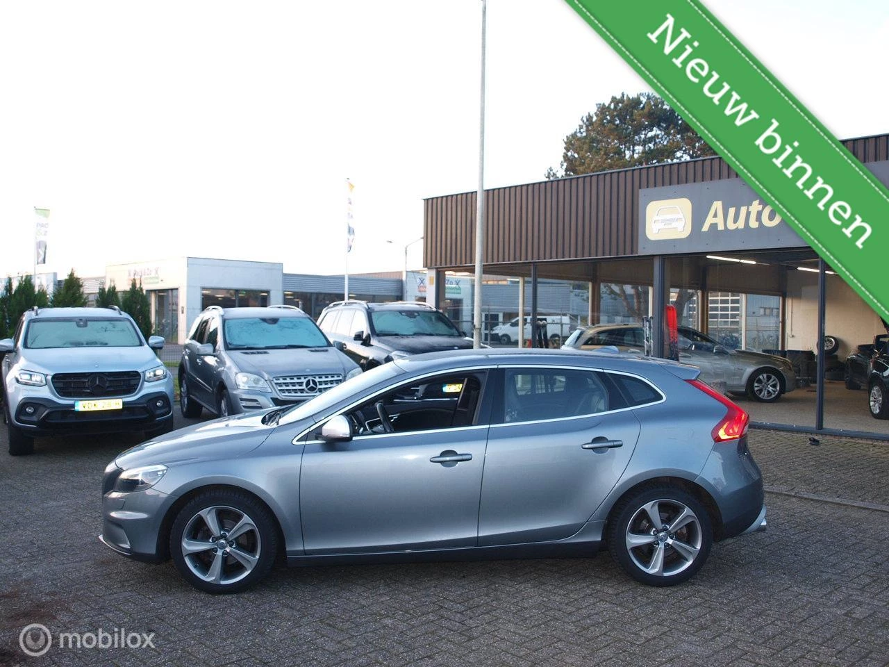 Hoofdafbeelding Volvo V40
