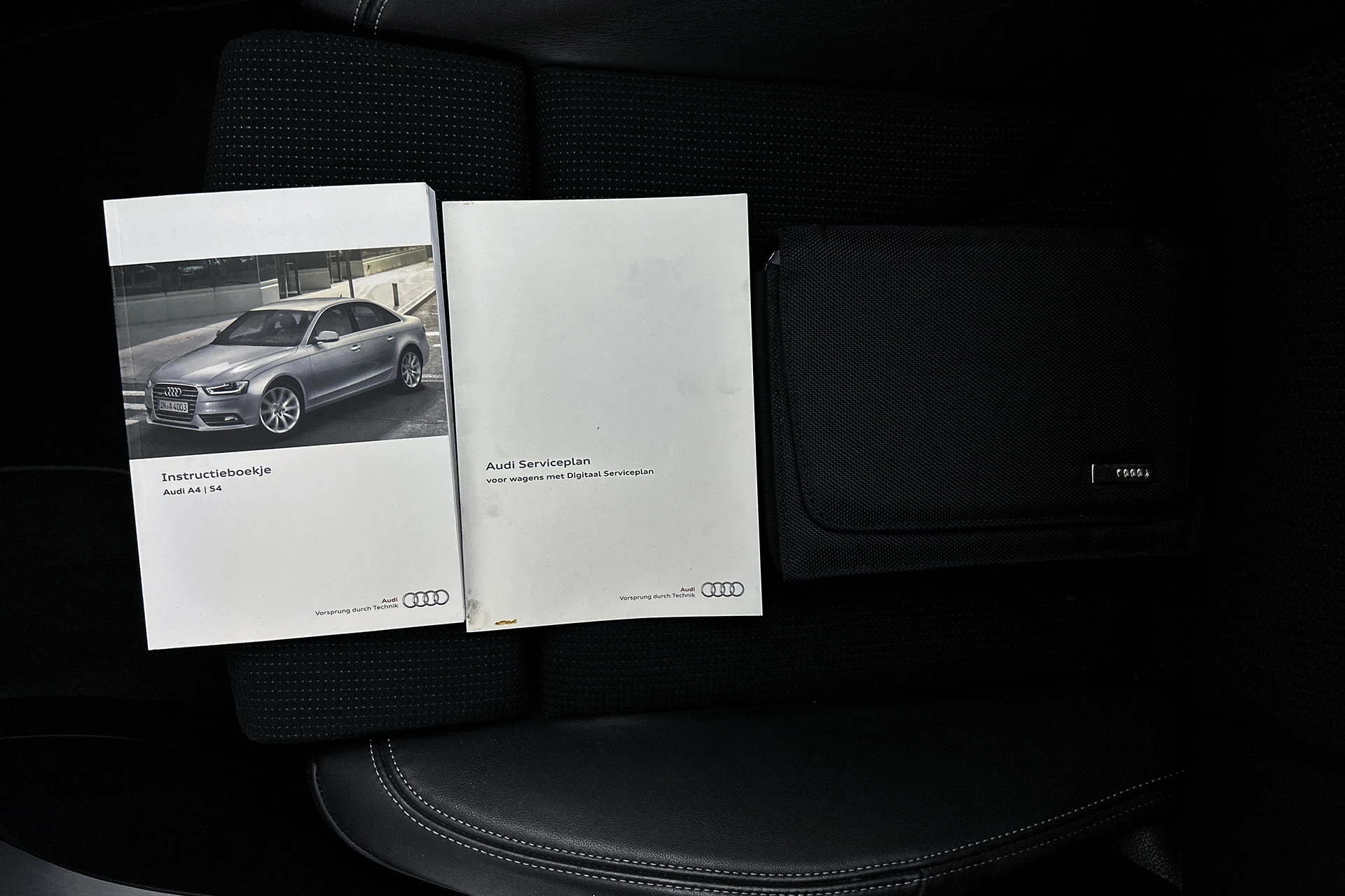 Hoofdafbeelding Audi A4