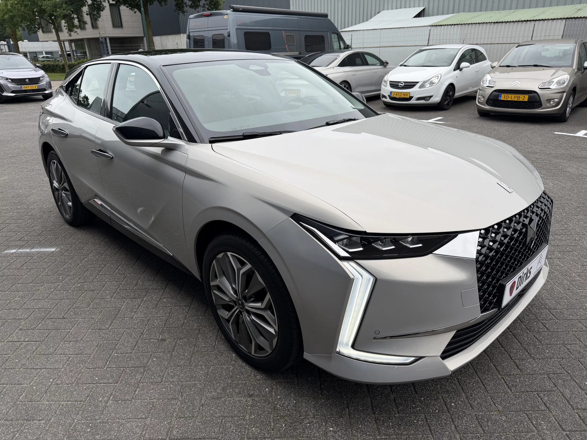 Hoofdafbeelding DS DS 4
