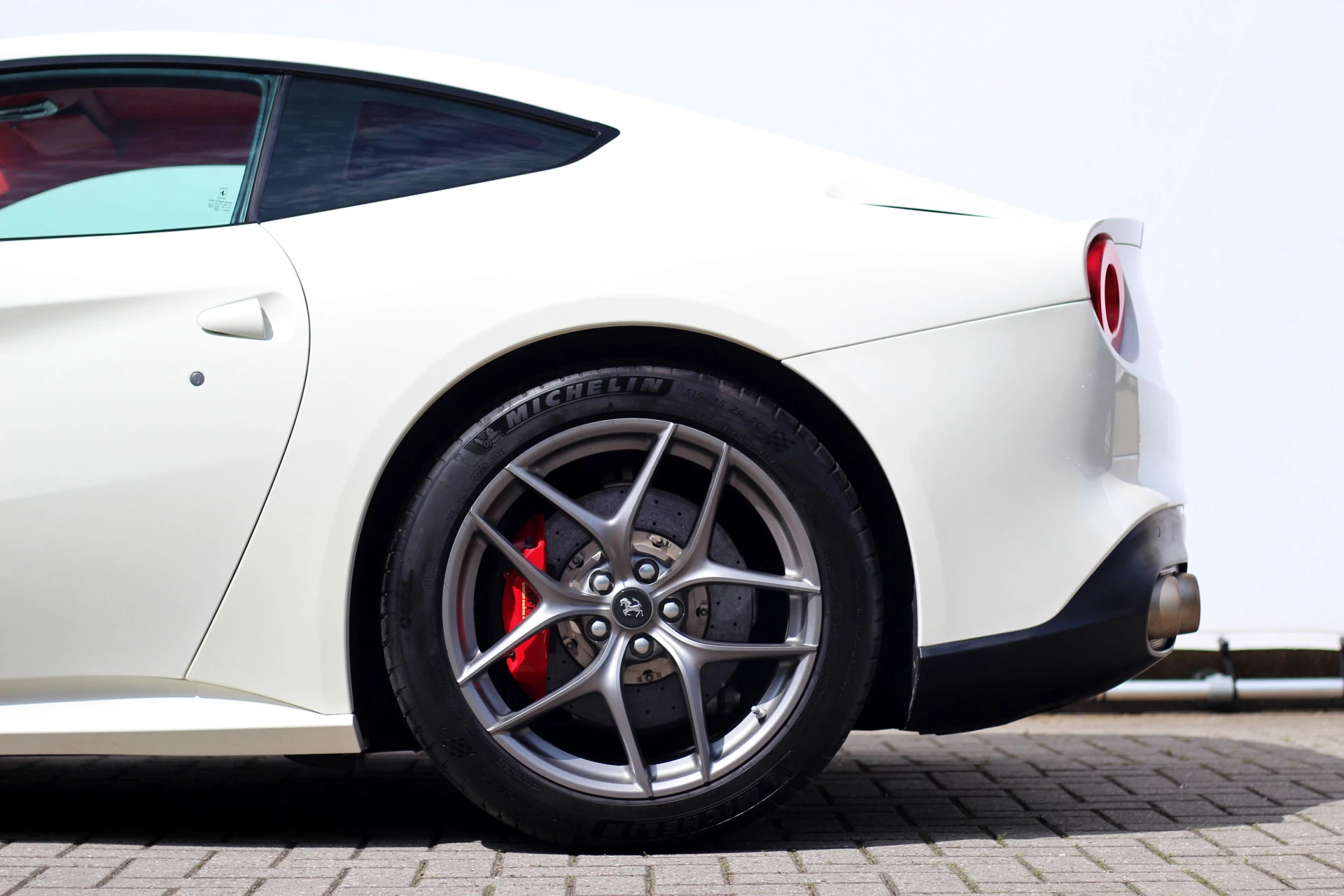 Hoofdafbeelding Ferrari F12