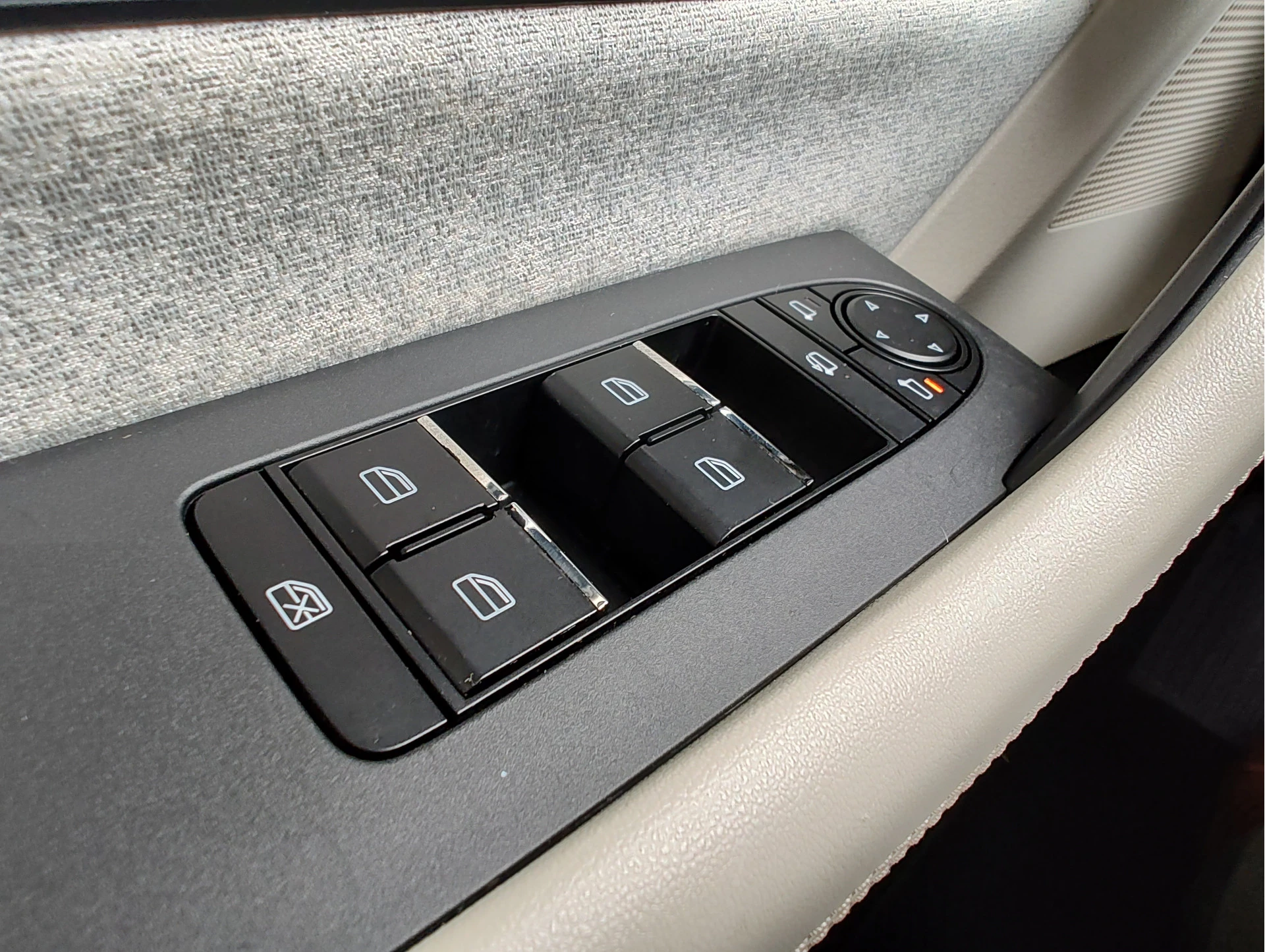 Hoofdafbeelding Mazda CX-60