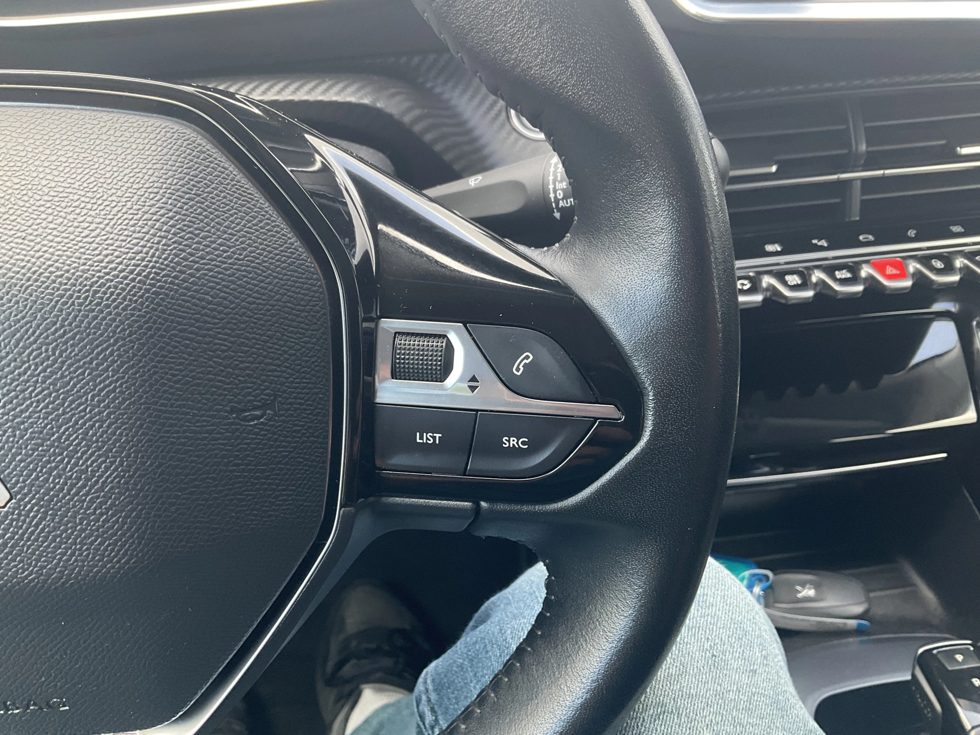 Hoofdafbeelding Peugeot e-2008