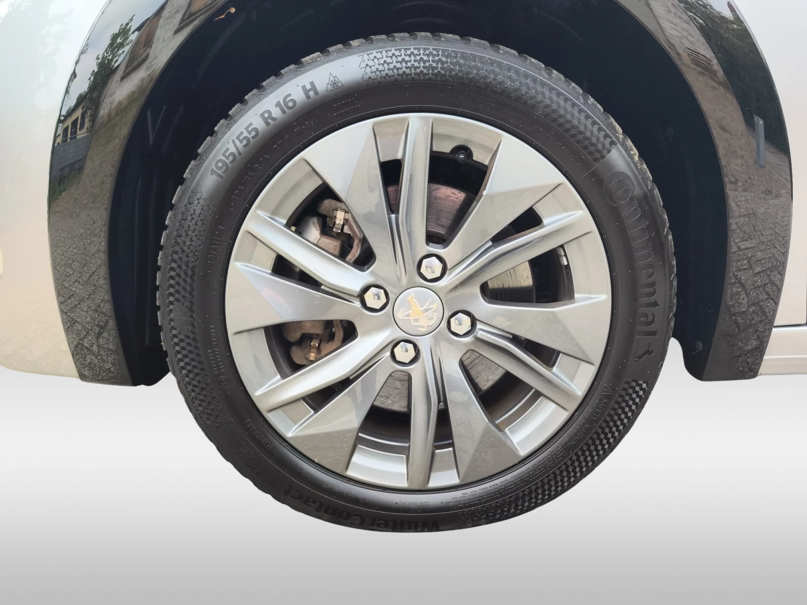 Hoofdafbeelding Peugeot e-208