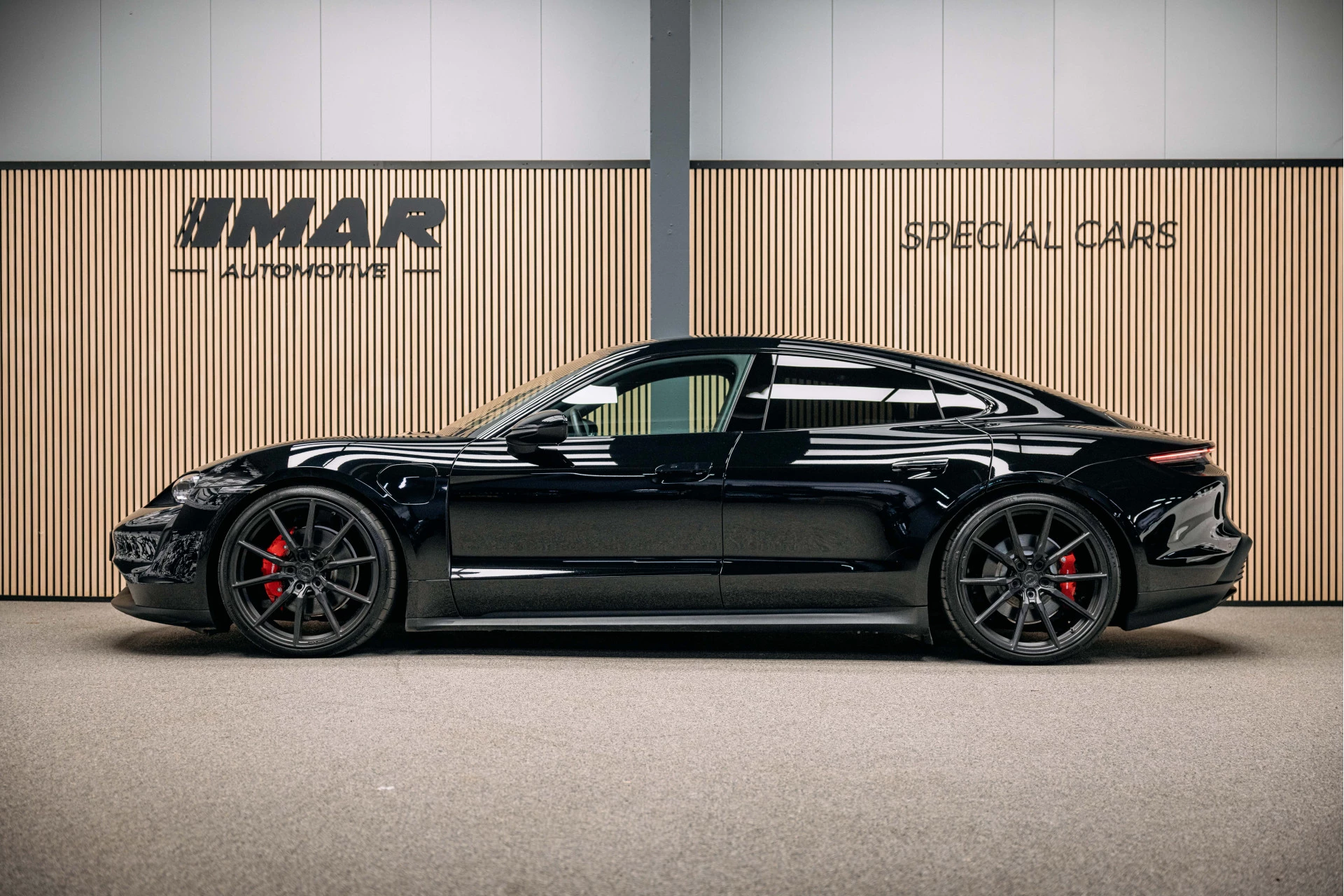 Hoofdafbeelding Porsche Taycan