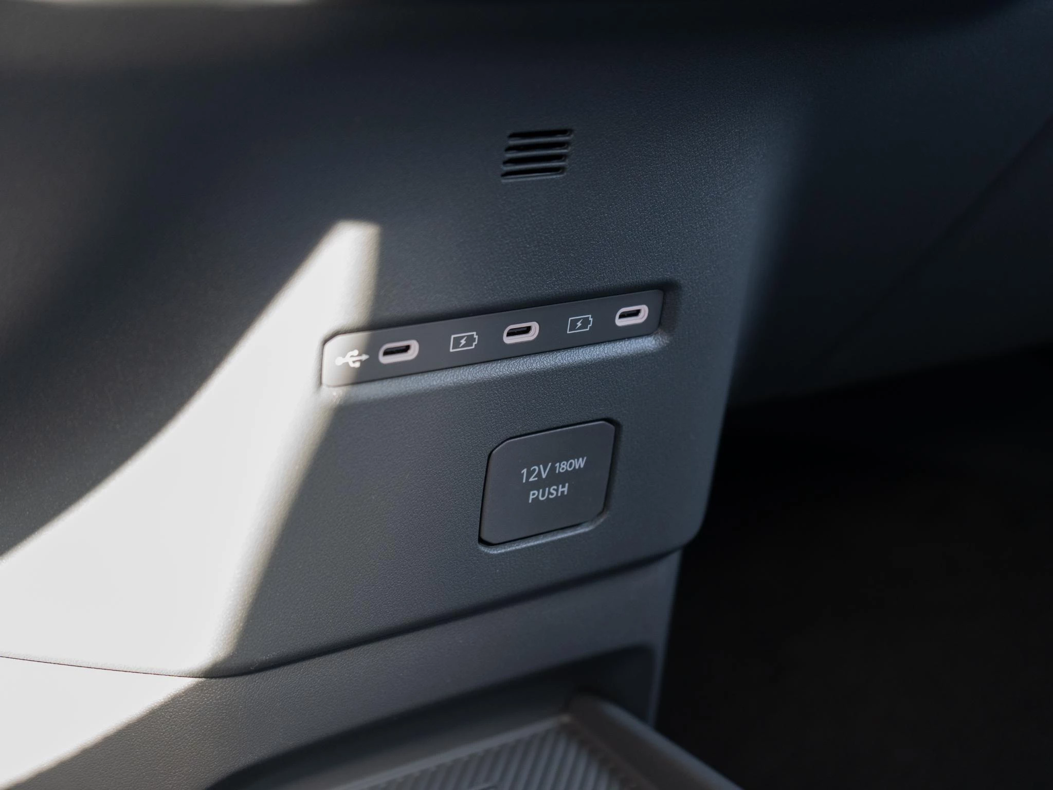 Hoofdafbeelding Kia EV2