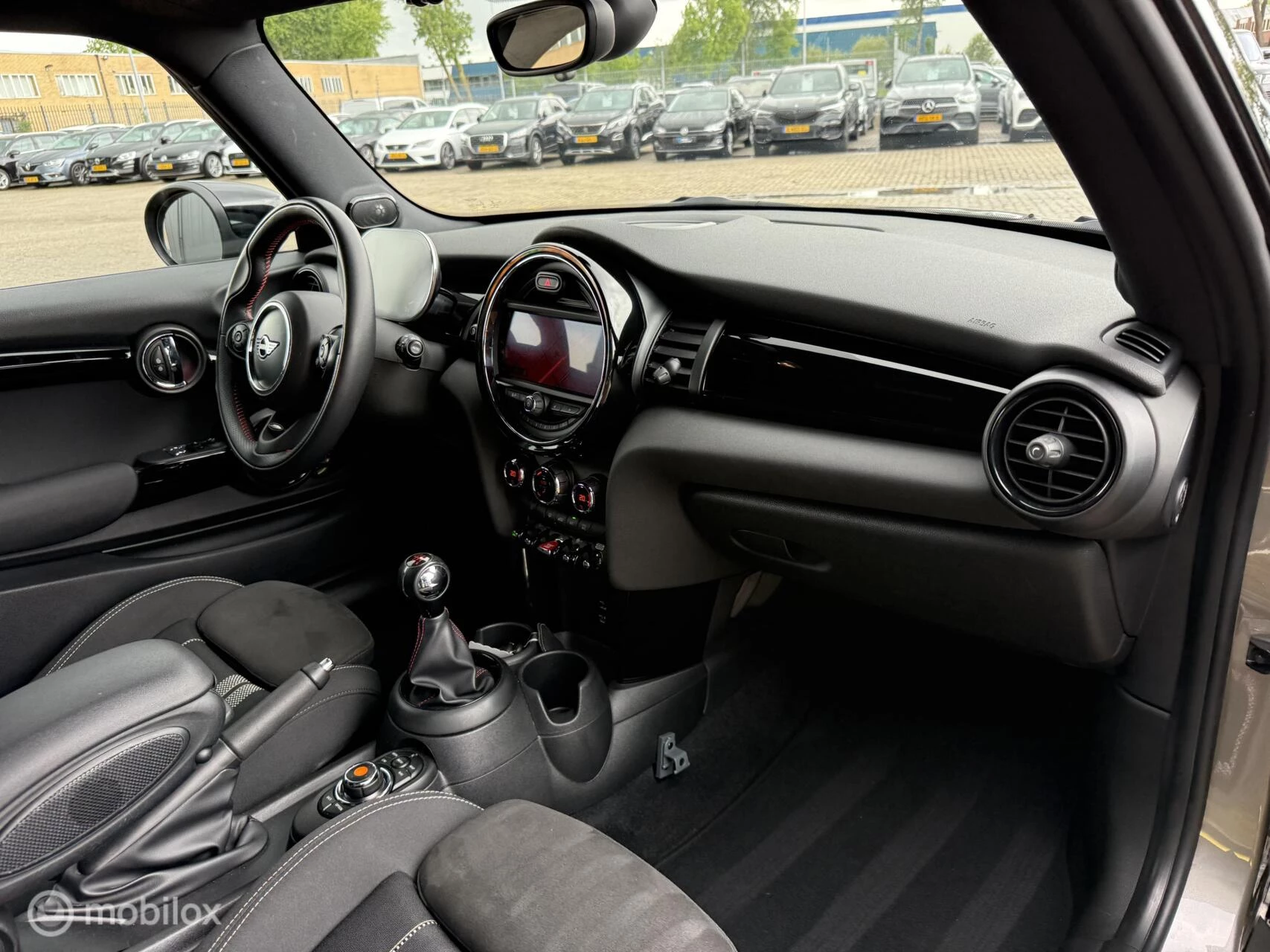Hoofdafbeelding MINI Cooper