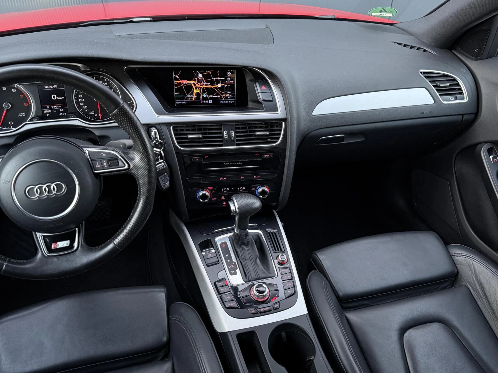 Hoofdafbeelding Audi A4