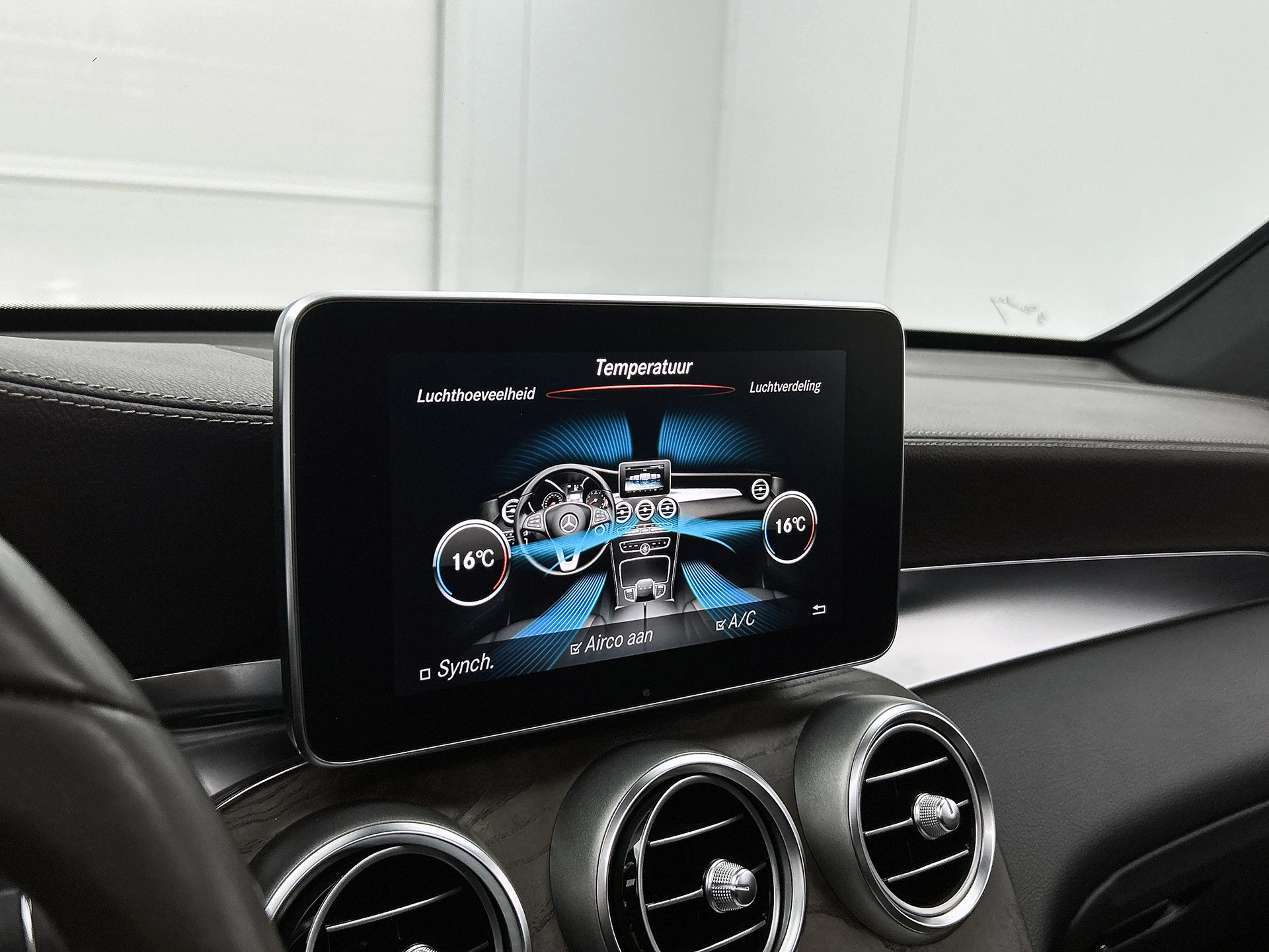 Hoofdafbeelding Mercedes-Benz GLC