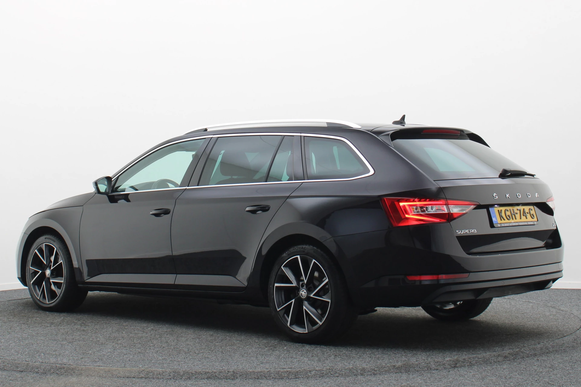 Hoofdafbeelding Škoda Superb