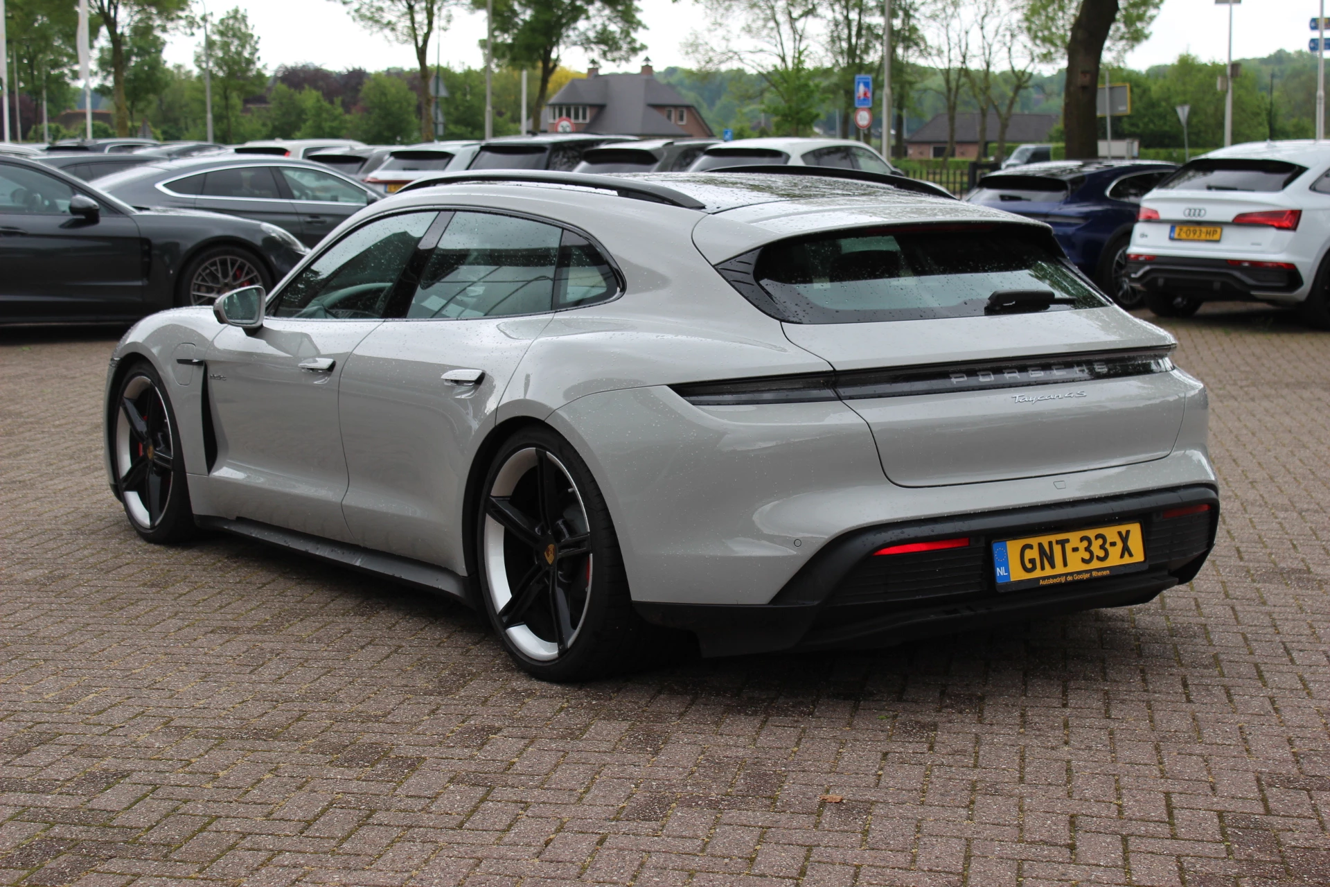 Hoofdafbeelding Porsche Taycan