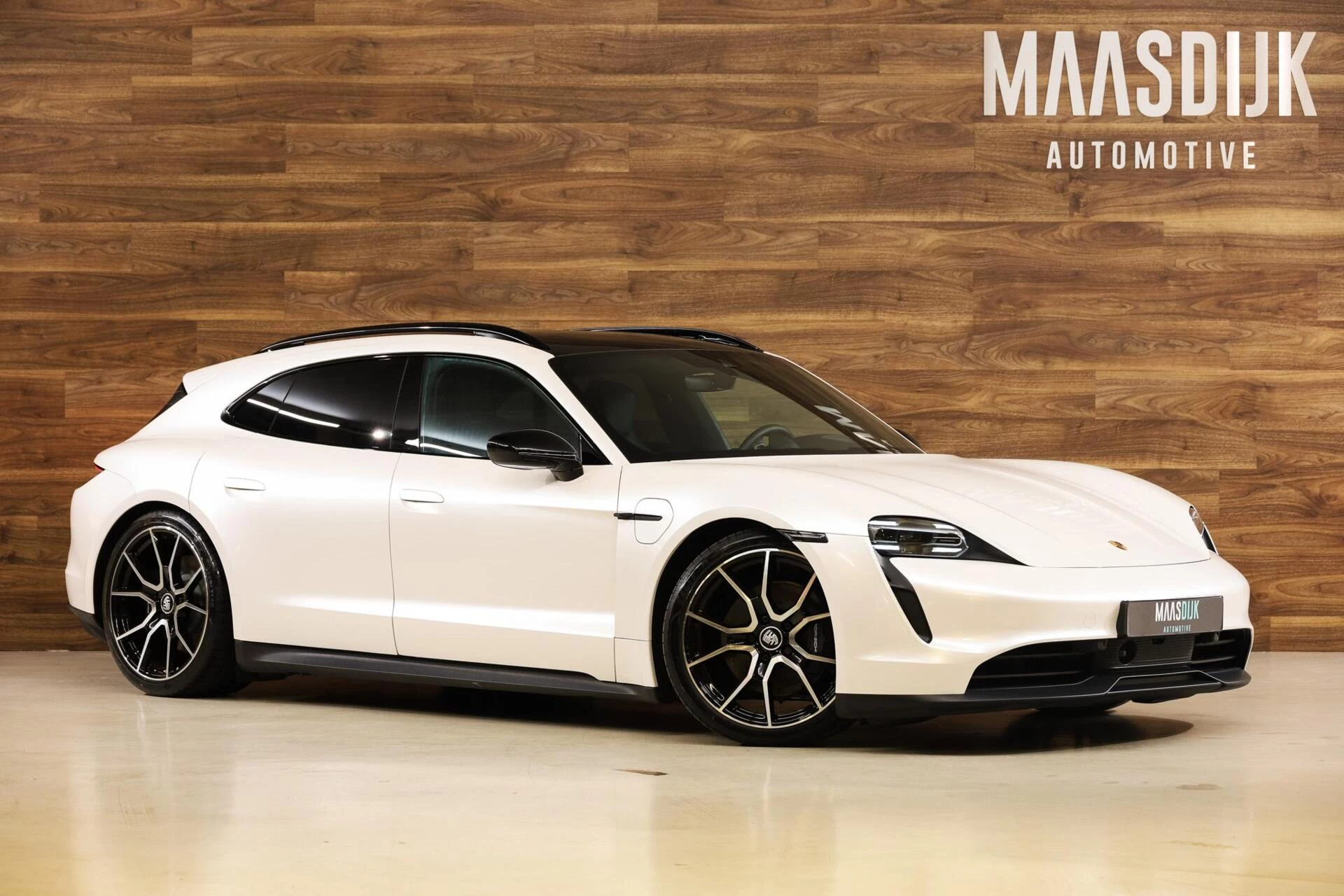 Hoofdafbeelding Porsche Taycan