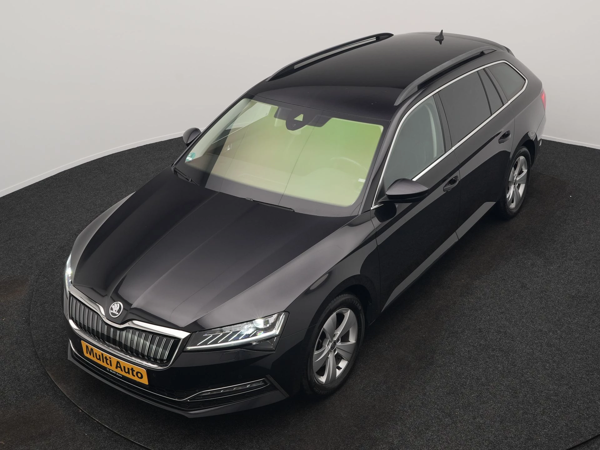 Hoofdafbeelding Škoda Superb