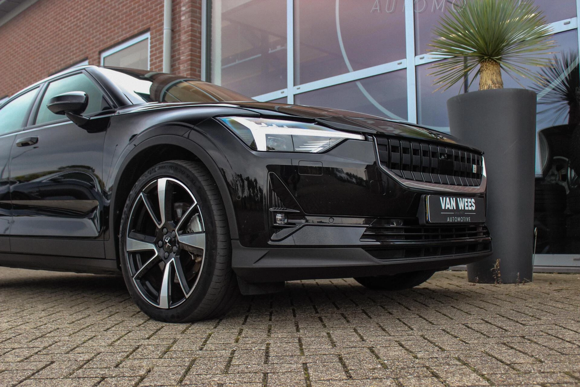 Hoofdafbeelding Polestar 2