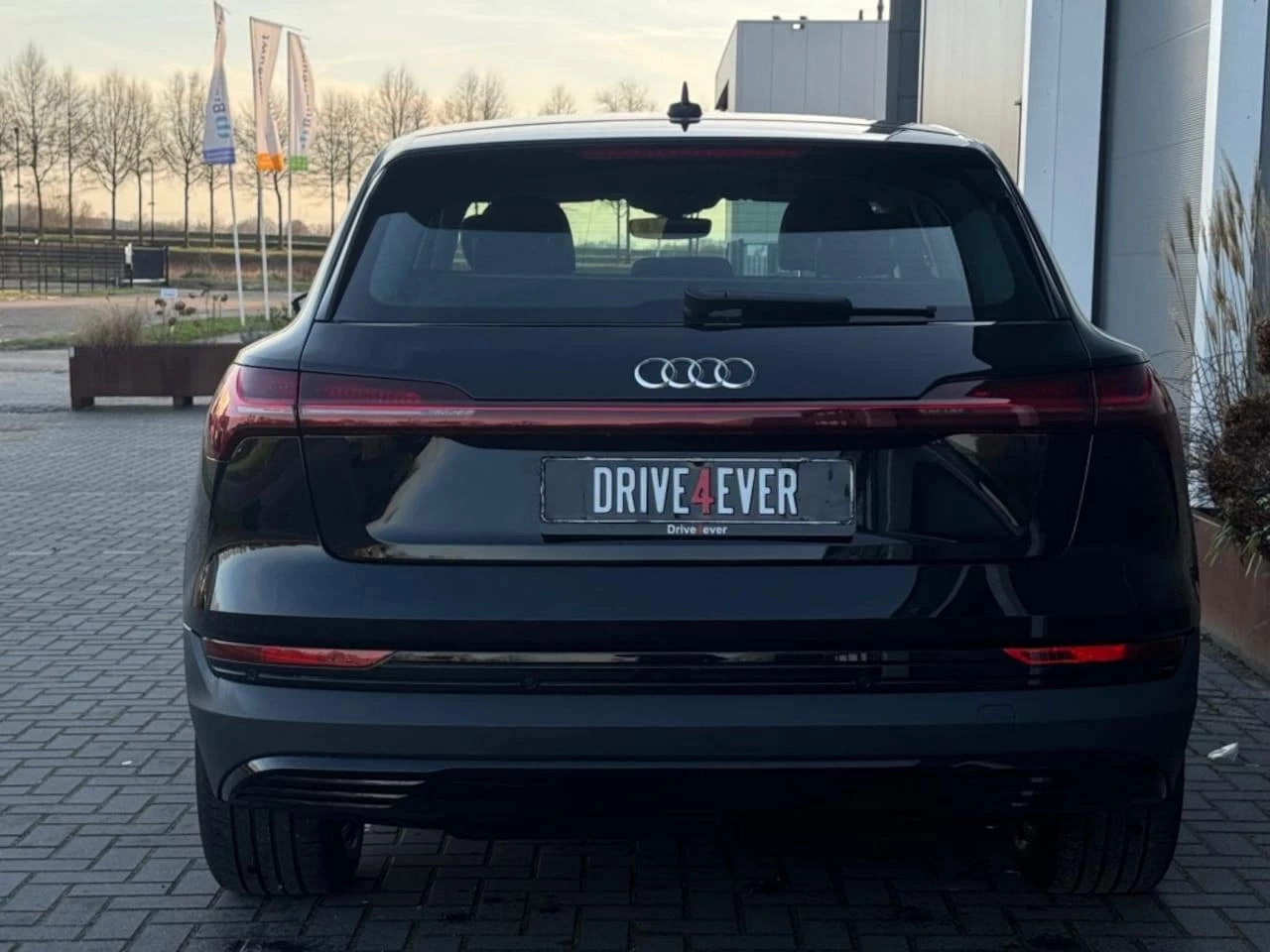 Hoofdafbeelding Audi e-tron
