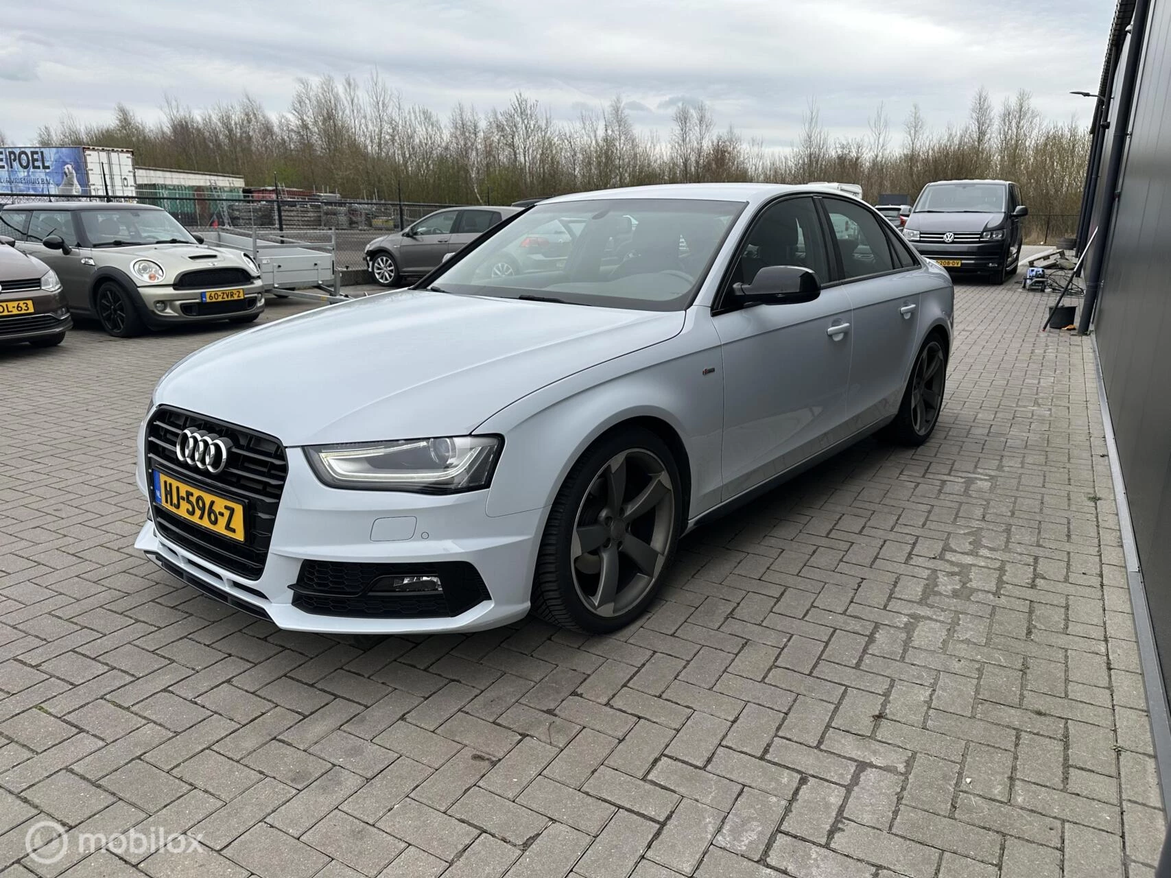 Hoofdafbeelding Audi A4