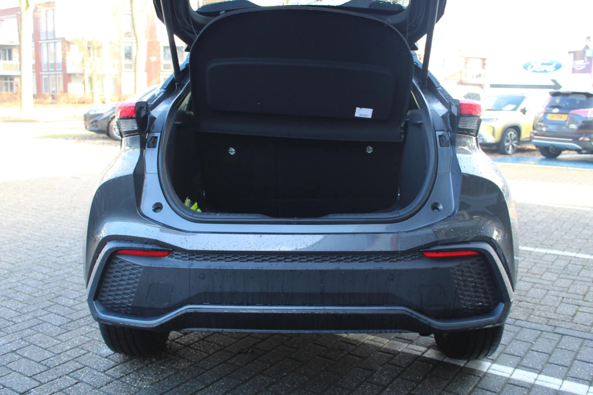 Hoofdafbeelding Toyota C-HR