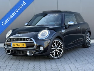 Mini Mini 2.0 Cooper S Chili 192PK - Led - JCW Pack - Pano - Head Up - Harman/Kardon