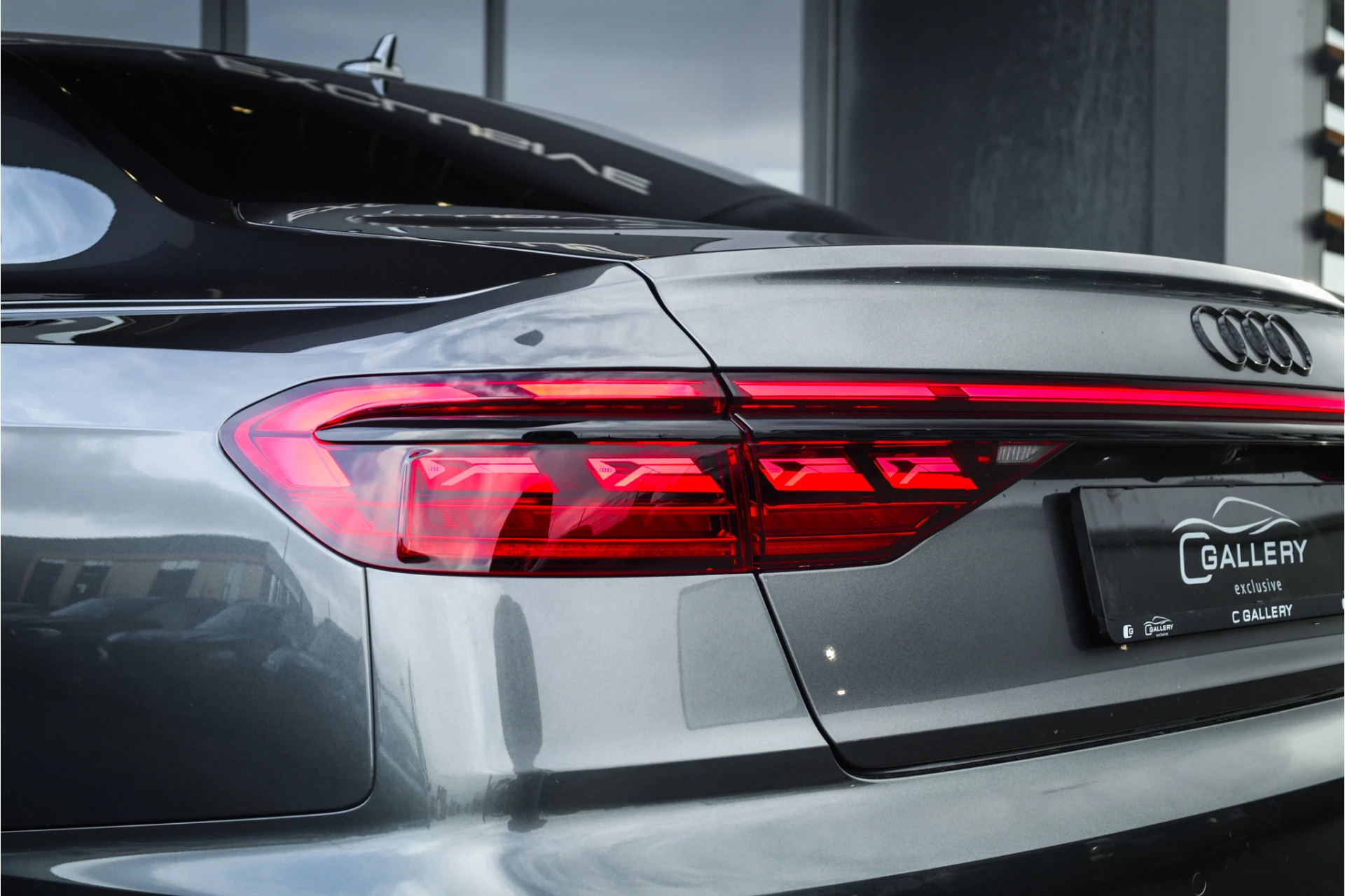 Hoofdafbeelding Audi A8