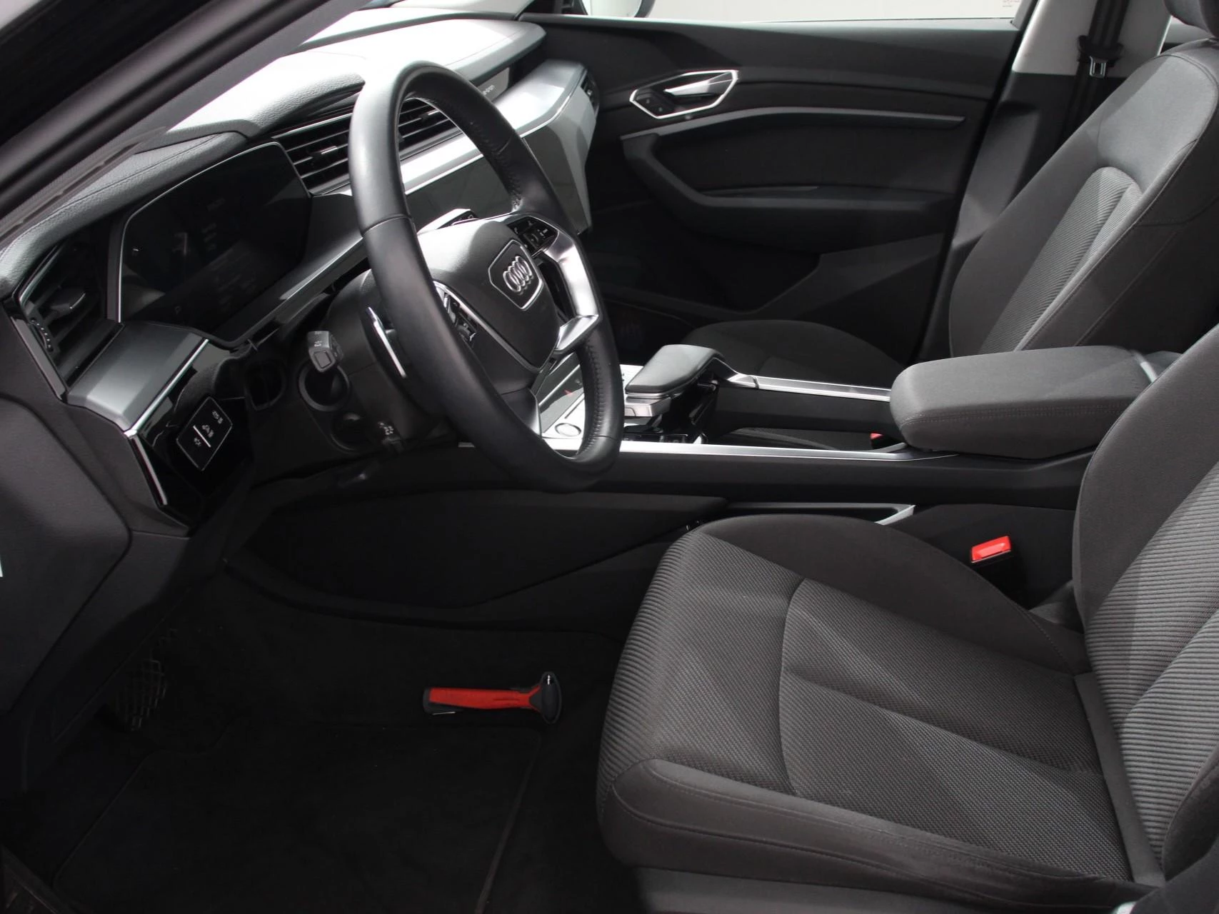Hoofdafbeelding Audi e-tron