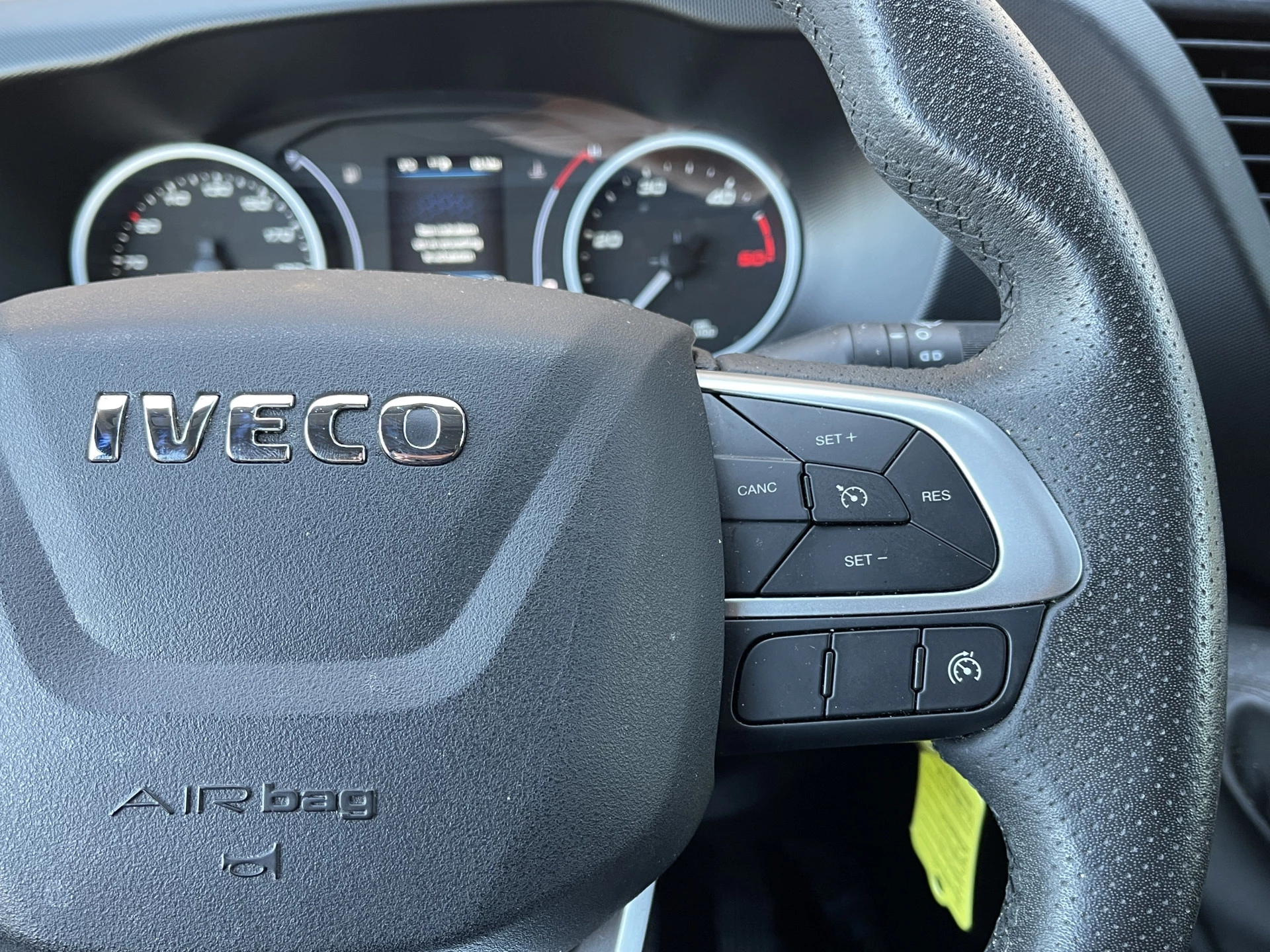 Hoofdafbeelding Iveco 35S18