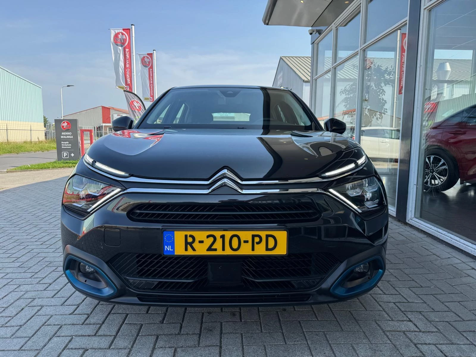 Hoofdafbeelding Citroën ë-C4