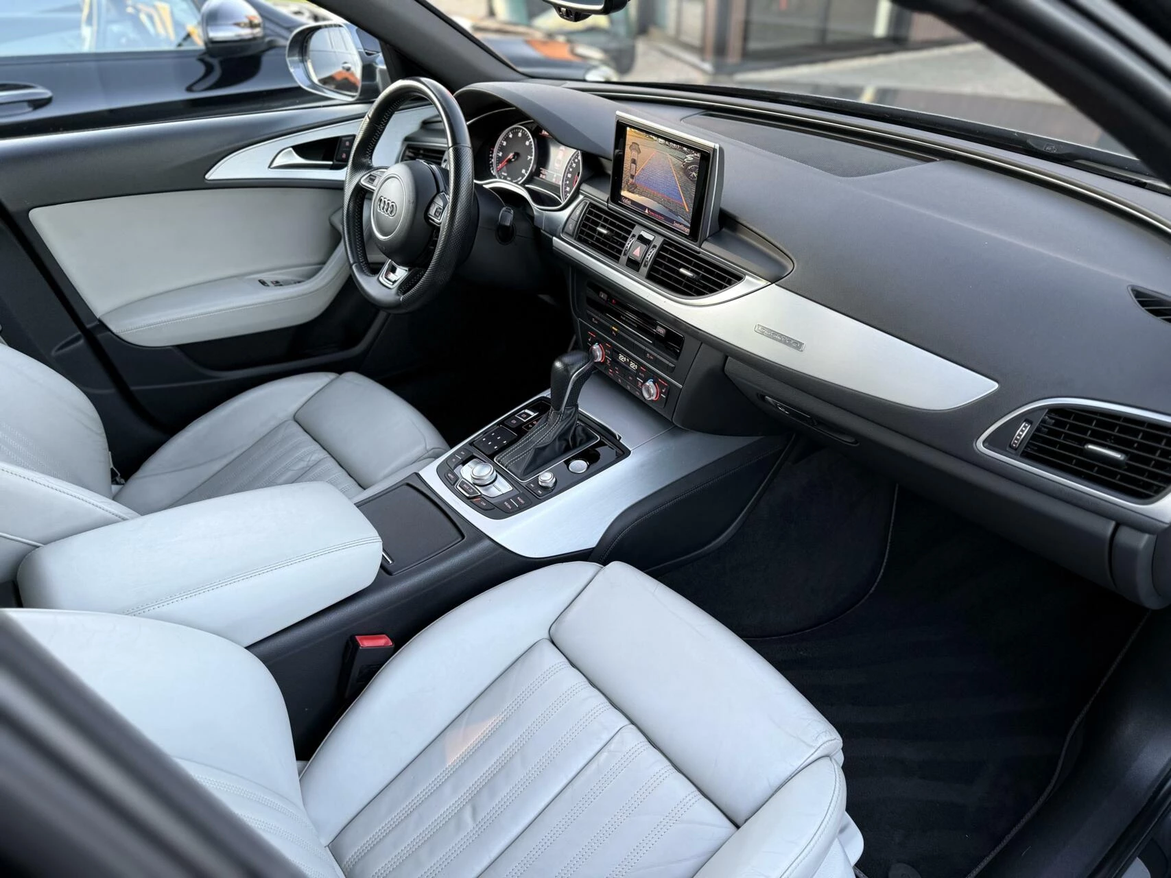 Hoofdafbeelding Audi A6
