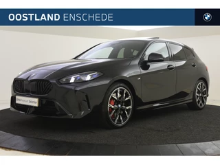 Hoofdafbeelding BMW 1 Serie BMW 1 Serie 120 M Sport Automaat / Panoramadak / Sportstoelen / Adaptieve LED / M Adaptief onderstel / Comfort Access / Parking Assistant