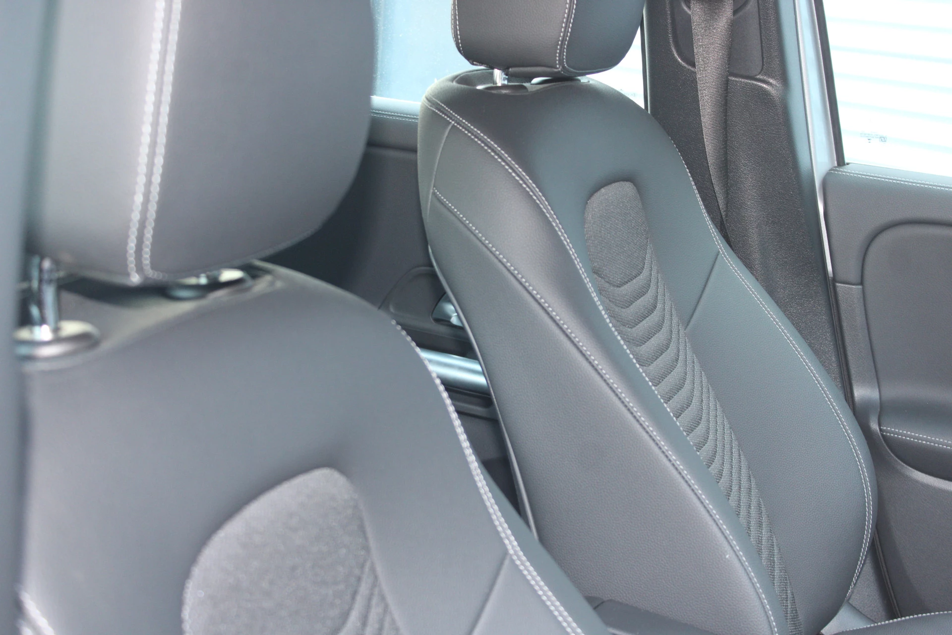 Hoofdafbeelding Mercedes-Benz EQA