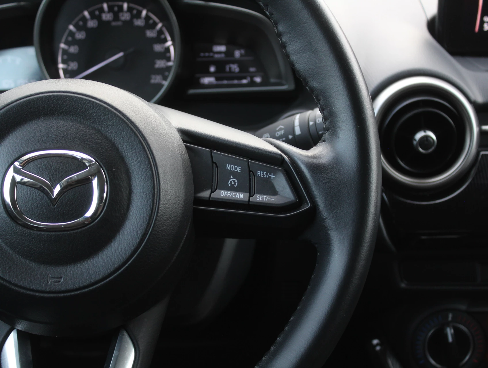 Hoofdafbeelding Mazda 2