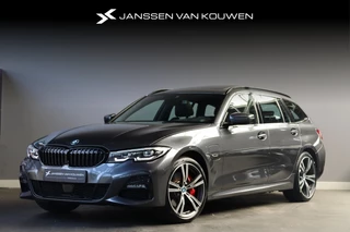 BMW 3-serie Touring 330e xDrive M Sport Panoramadak Elektrische Stoelen Trekhaak Elektrisch Comfort Access