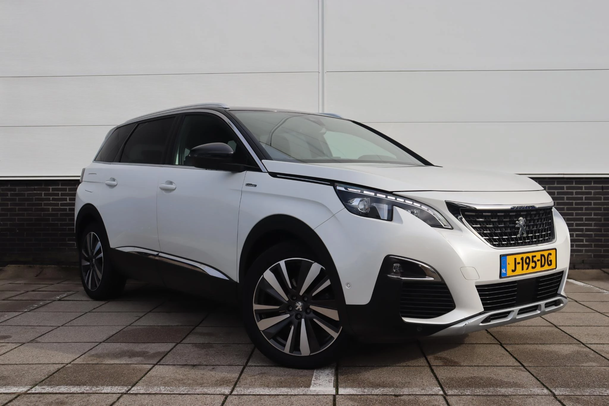 Hoofdafbeelding Peugeot 5008